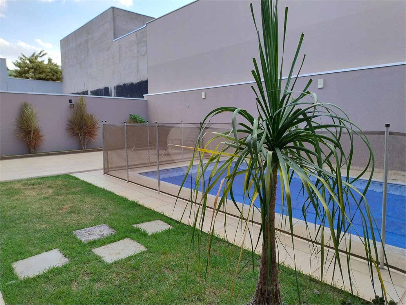 Casa à venda com 3 suítes no condomínio Jardim Maringá, Indaiatuba - SP