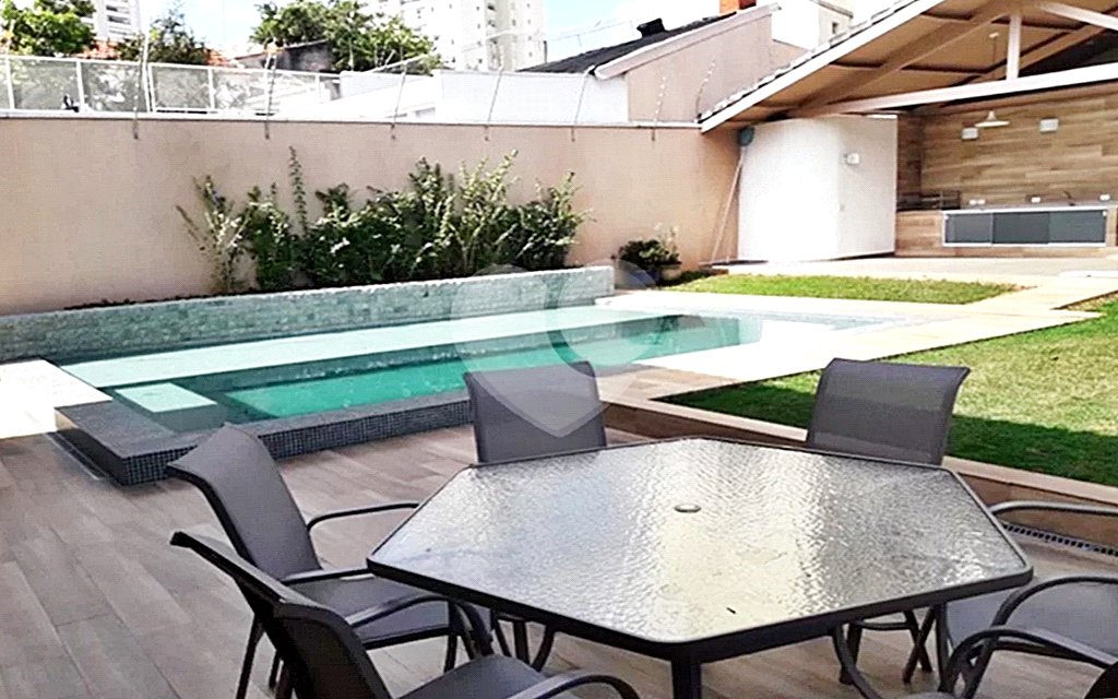 Casa à venda com 4 quartos, sendo 3 suítes, em Santana, São Paulo, SP
