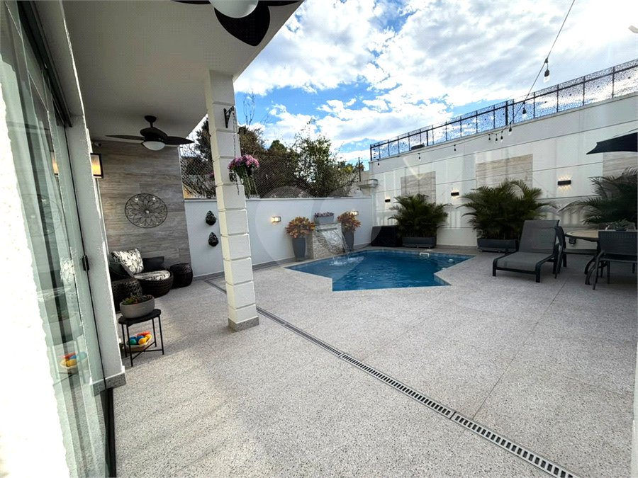 Casa à venda com 3 suítes no condomínio Palm Hill North, São Paulo - SP