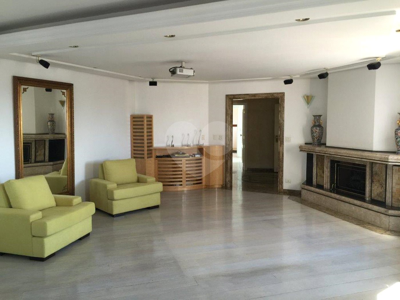 Apartamento à venda com 4 quartos, sendo 3 suítes, em Bosque da Saúde, São Paulo, SP