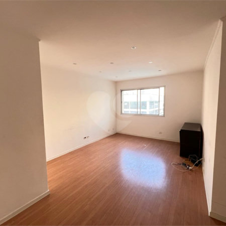 Apartamento à venda com 2 quartos em Moema, São Paulo, SP