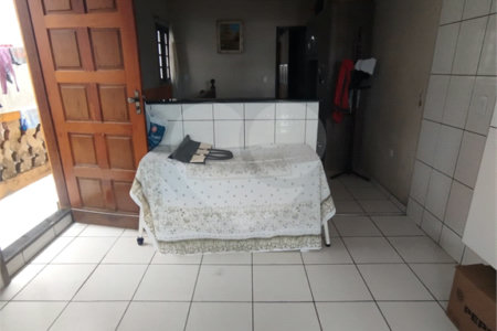 Sobrado à venda com 3 quartos, sendo 1 suíte, em Biritiba, Poá, SP