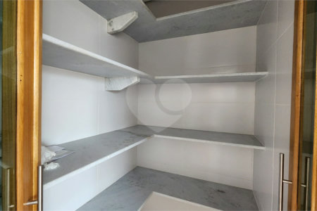 Casa à venda com 4 suítes no condomínio Santa Isabel I, Louveira - SP
