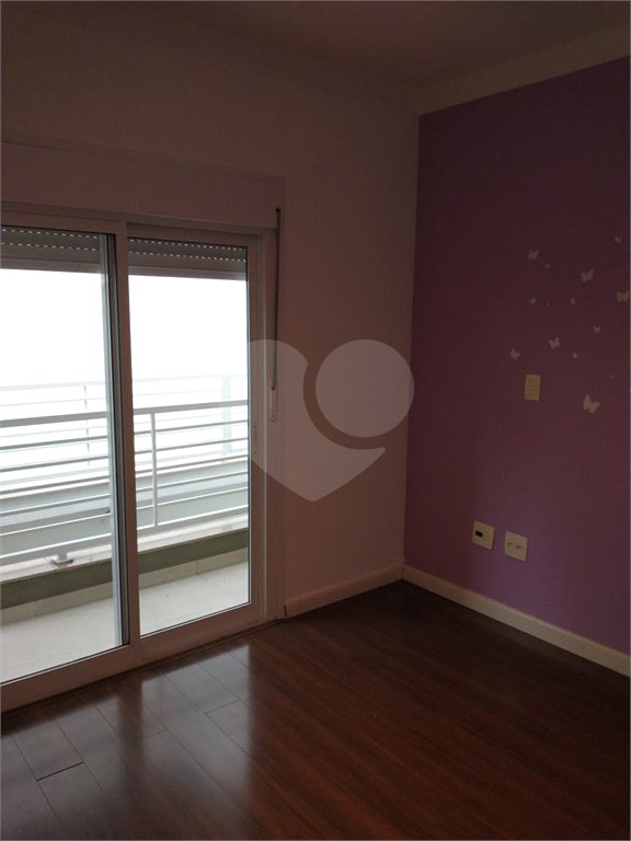 Sobrado à venda com 3 quartos, sendo 1 suíte, em Vila Pita, São Paulo, SP