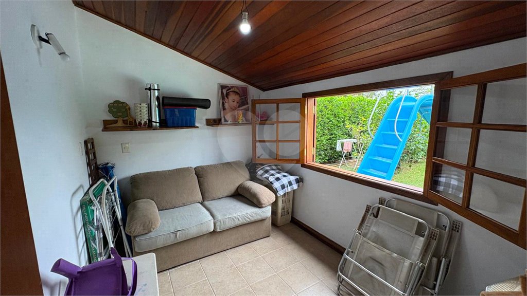 Casa à venda com 4 quartos, sendo 2 suítes,  no condomínio Vivendas do Lago, Sorocaba - SP