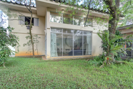Casa à venda com 4 quartos, sendo 3 suítes, em Jardim Marajoara, São Paulo, SP