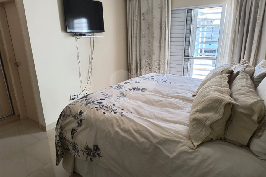 Sobrado à venda com 3 suítes em Vila Guilherme, São Paulo, SP