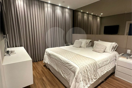 Casa à venda com 4 quartos, sendo 2 suítes, no condomínio Residencial Parque Esplanada, Votorantim - SP