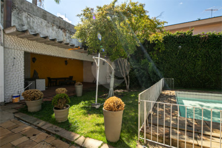 Casa Térrea à venda com 4 quartos, sendo 1 suíte,  em Brooklin Velho, São Paulo, SP