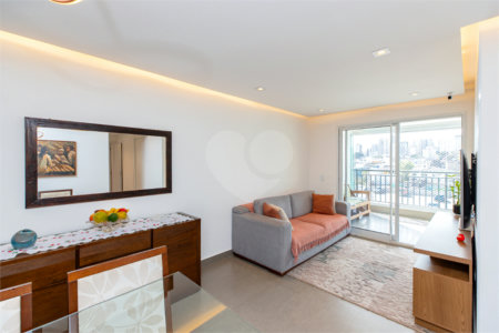 Apartamento à venda com 3 quartos, sendo 2 suítes, em Santo Amaro, São Paulo, SP