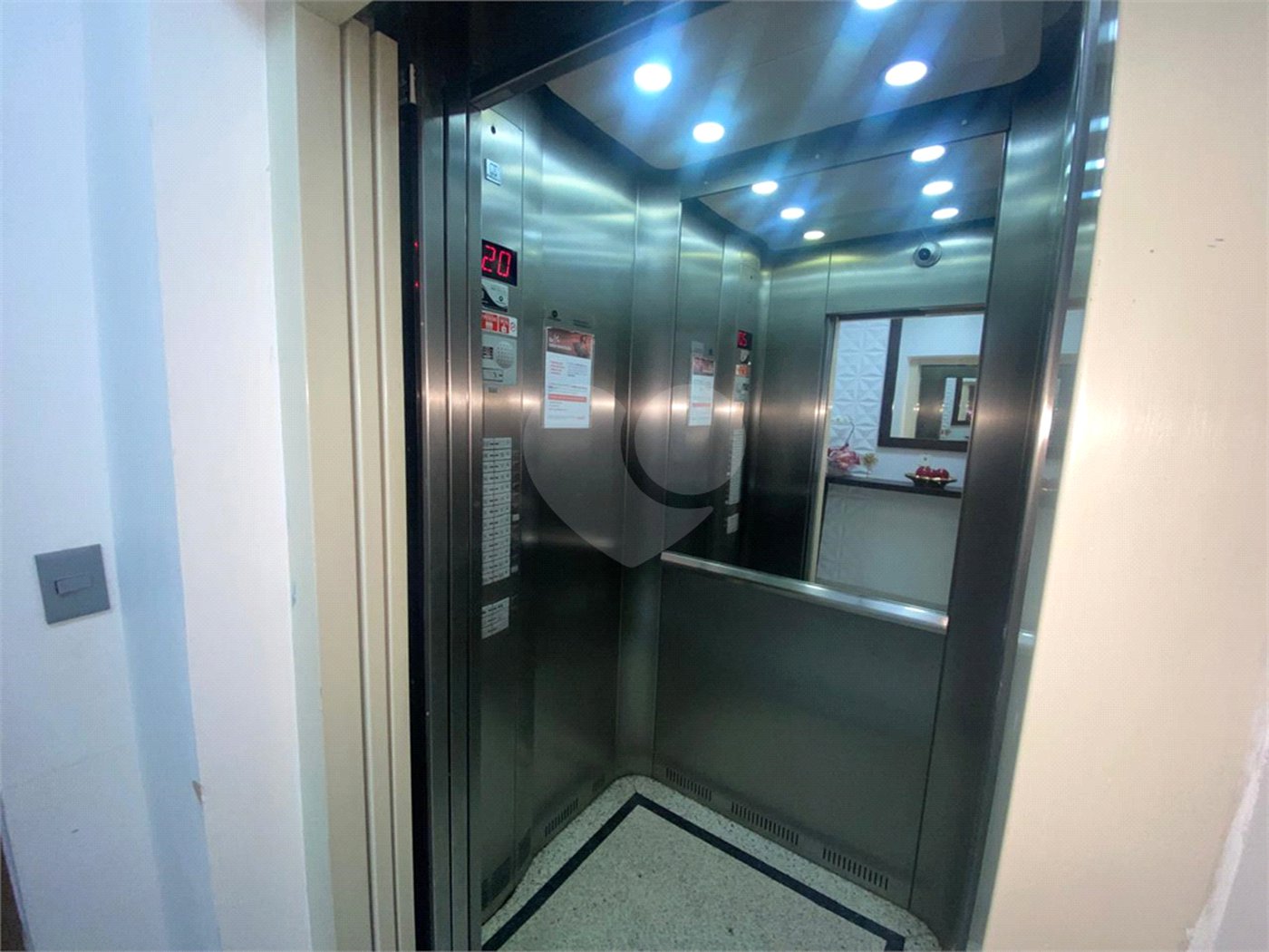 Cobertura à venda com 4 quartos, sendo 1 suíte, em Santana, São Paulo, SP