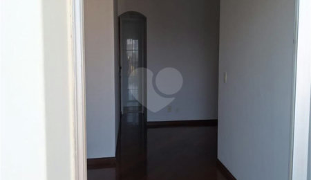 Apartamento à venda com 3 quartos, sendo 1 suíte,  em Indianópolis, São Paulo, SP