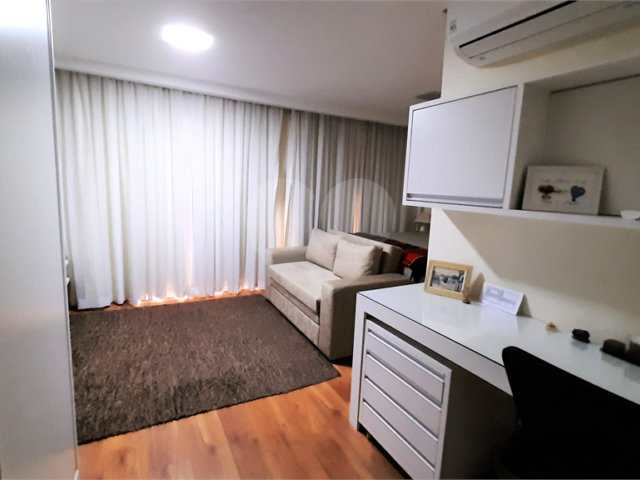 Apartamento à venda com 1 suíte em Alto da Boa Vista, São Paulo, SP