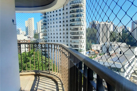 Apartamento à venda com 4 quartos, sendo 2 suítes, em Morumbi, São Paulo, SP