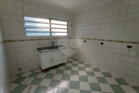Casa à venda com 3 quartos, sendo 1 suíte,  em Vila Brasílio Machado, São Paulo, SP