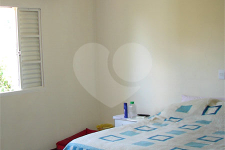 Casa à venda com 3 quartos, sendo 1 suíte, no condomínio Estância Marambaia, Vinhedo - SP