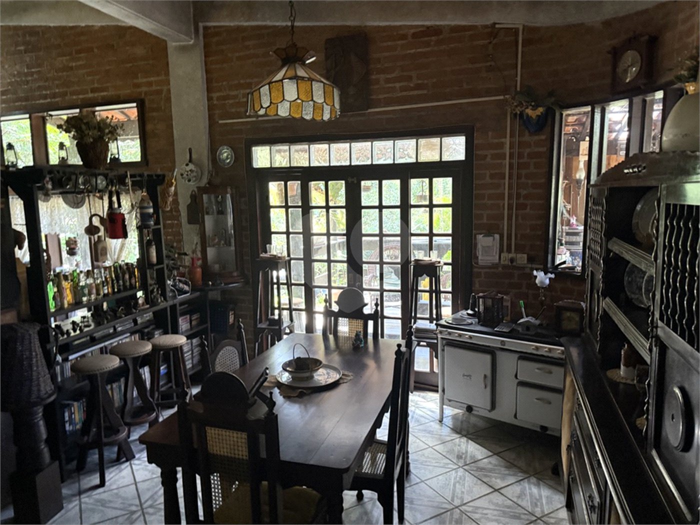Casa à venda com 4 quartos no condomínio Parque Suiça, Caieiras - SP