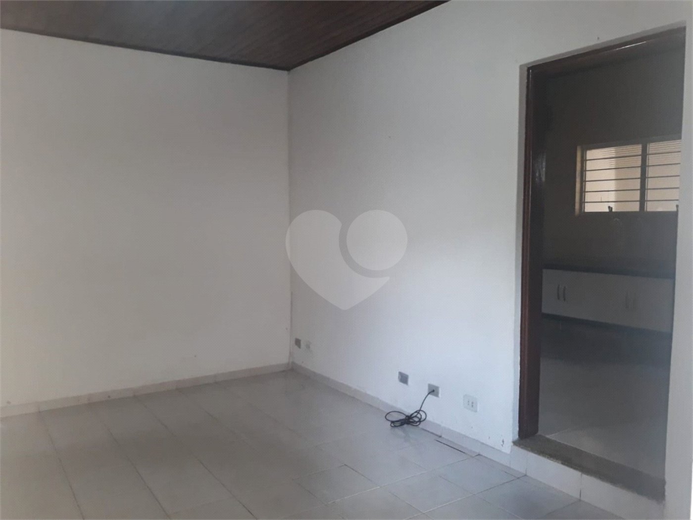 Casa à venda com 4 quartos, sendo 1 suíte, no Centro, São Roque, SP