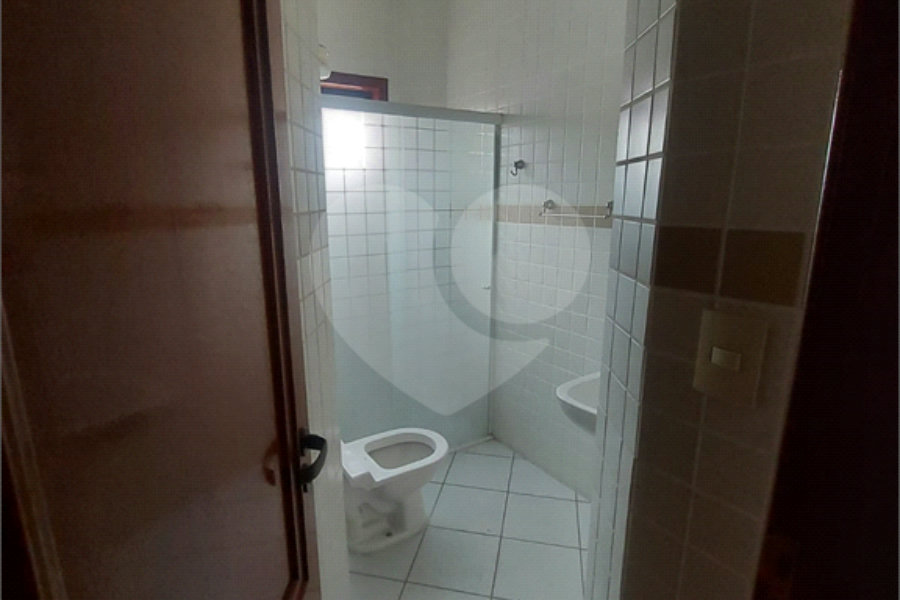 Sobrado para alugar com 3 suítes em Tremembé, São Paulo, SP