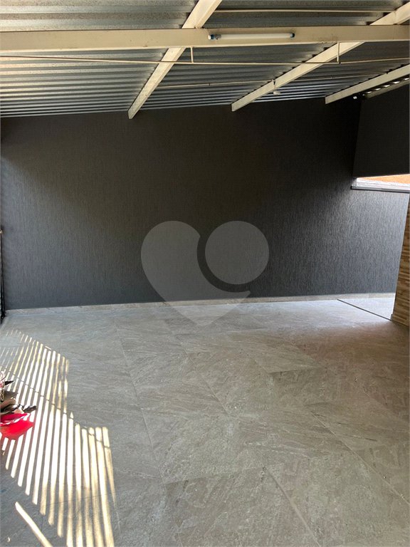 Casa à venda com 3 quartos, sendo 1 suíte, em Loteamento Serra dos Cristais, Várzea Paulista, SP