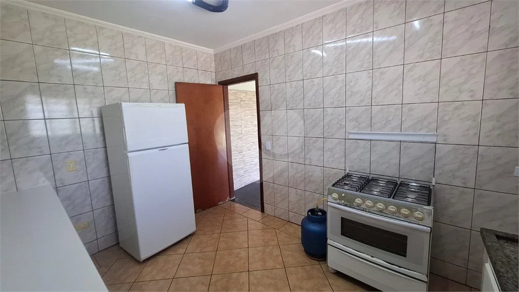 Chácara à venda – Excelente oportunidade dentro da cidade para investir ou para morar!