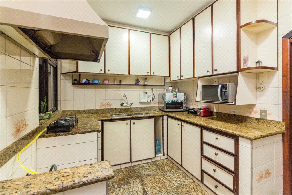 Casa à venda ou para alugar com 5 quartos, sendo 3 suítes, em Imirim, São Paulo, SP