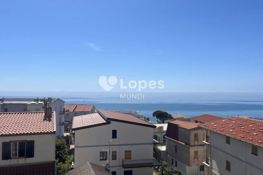 Apartamento com 2 quartos à venda em San Lucido, Itália – Próximo à praia
