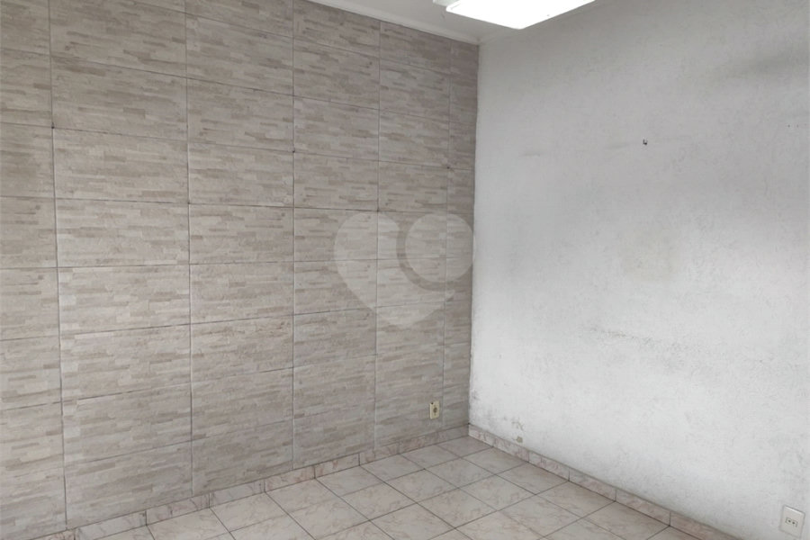 Sobrado à venda com 2 quartos em Vila Nivi, São Paulo, SP