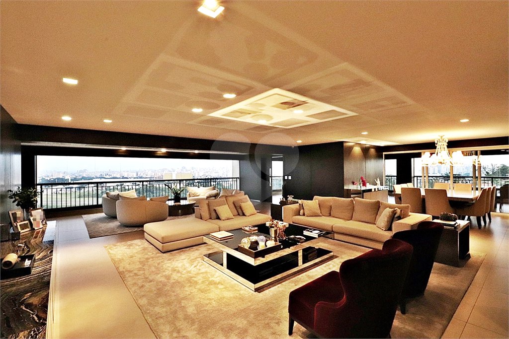 Apartamento à venda com 3 suítes em Santana, São Paulo, SP
