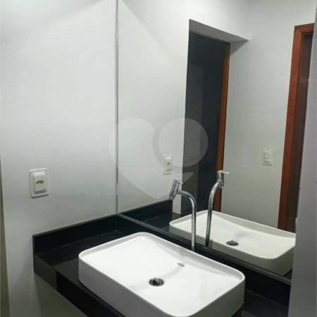 Casa à venda com 3 quartos, sendo 1 suíte, no condomínio Golden Park Sigma, Sorocaba - SP