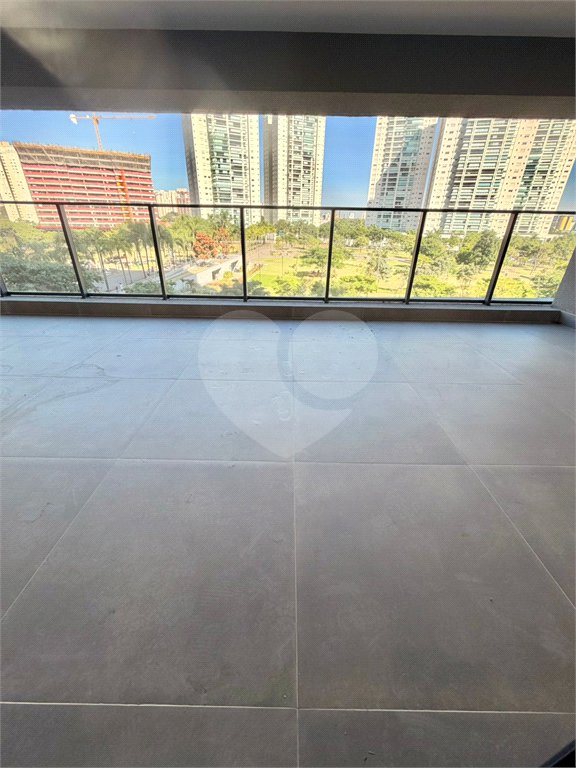 Apartamento à venda com 4 quartos, sendo 3 suítes, em Água Branca, São Paulo, SP