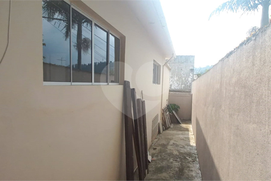 Casa Térrea à venda com 4 quartos, sendo 3 suítes, em Vila Galvão, Guarulhos, SP