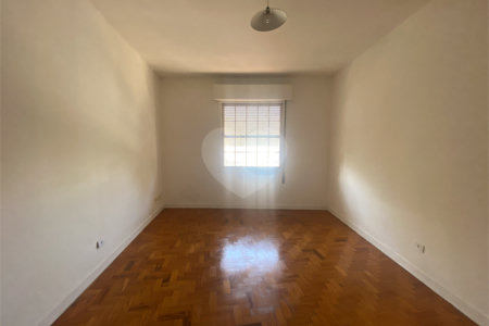 Casa à venda ou para alugar com 4 quartos, sendo 1 suíte, em Vila Monumento, São Paulo, SP