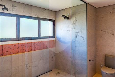 Casa à venda com 3 quartos, sendo 2 suítes, no condomínio Residencial Mont'alcino, Valinhos - SP