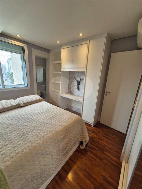 Apartamento à venda com 3 suítes em Campo Belo, São Paulo, SP