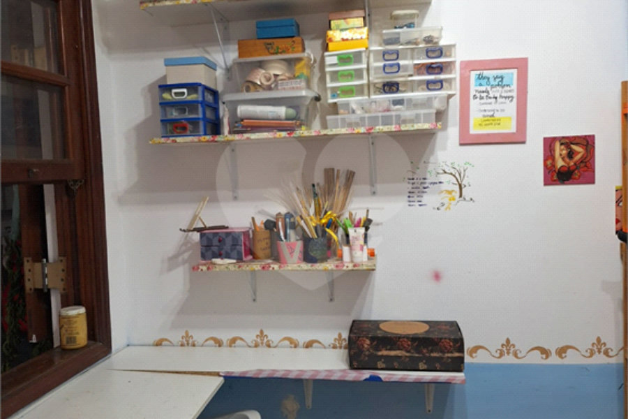 Sobrado à venda com 3 quartos, sendo 1 suíte, em Vila Irmãos Arnoni, São Paulo, SP