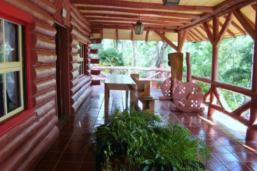 Casa à venda com 3 quartos, sendo 2 suítes, no condomínio Jardim Ibiratiba, São Paulo - SP