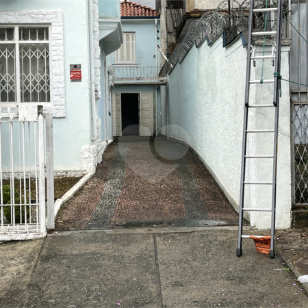 Sobrado à venda com 4 quartos, sendo 1 suíte, em Liberdade, São Paulo, SP