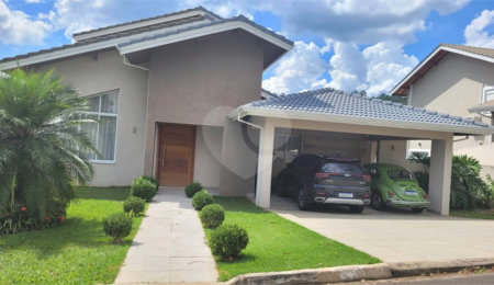 Casa em condomínio à venda com 4 suítes em Guaxinduva, Atibaia, SP