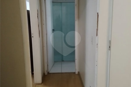 Apartamento à venda com 3 quartos, sendo 1 suíte,  em Pinheiros, São Paulo, SP