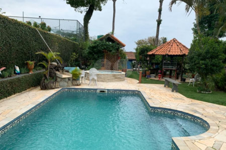 Casa à venda com 3 quartos, sendo 1 suíte, no condomínio Parque da Fazenda, Itatiba - SP
