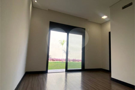 Casa à venda com 4 suítes no condomínio Campo de Toscana, Vinhedo - SP