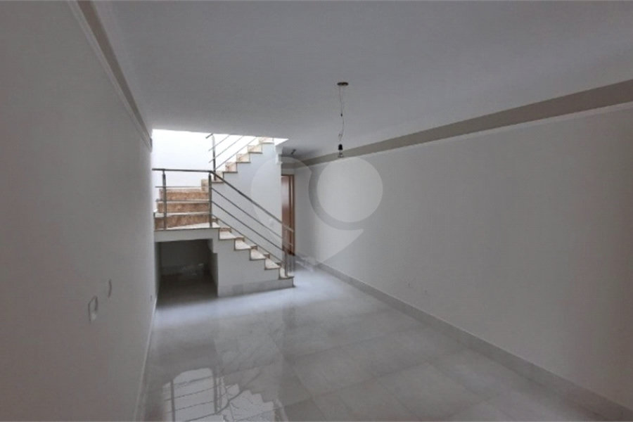 Casa à venda com 3 suítes no condomínio Residencial Gaya, São Paulo - SP