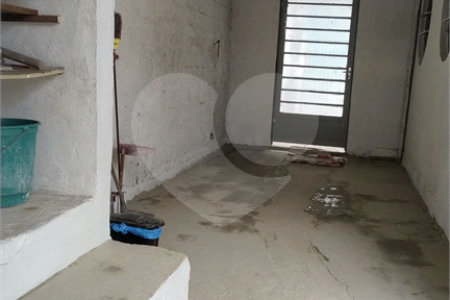 Casa à venda com 5 quartos, sendo 2 suítes,  em Jardim Santa Carolina, Mogi das Cruzes, SP