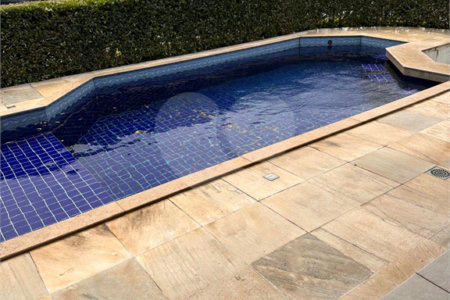 Sobrado à venda com 7 quartos, sendo 6 suítes, em Jurerê Internacional, Florianópolis, SC