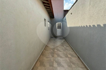 Casa à venda com 3 quartos, sendo 1 suíte, no Centro, Salto, SP