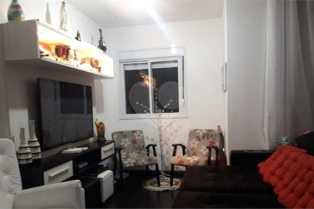 Apartamento à venda com 2 quartos, sendo 1 suíte,  em Jardim Parque Morumbi, São Paulo, SP