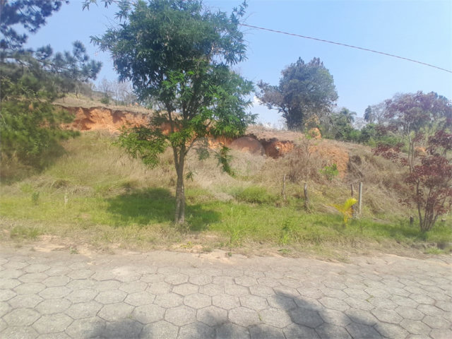 Terreno à venda no condomínio Aútria da Cantareira, Mairiporã - SP