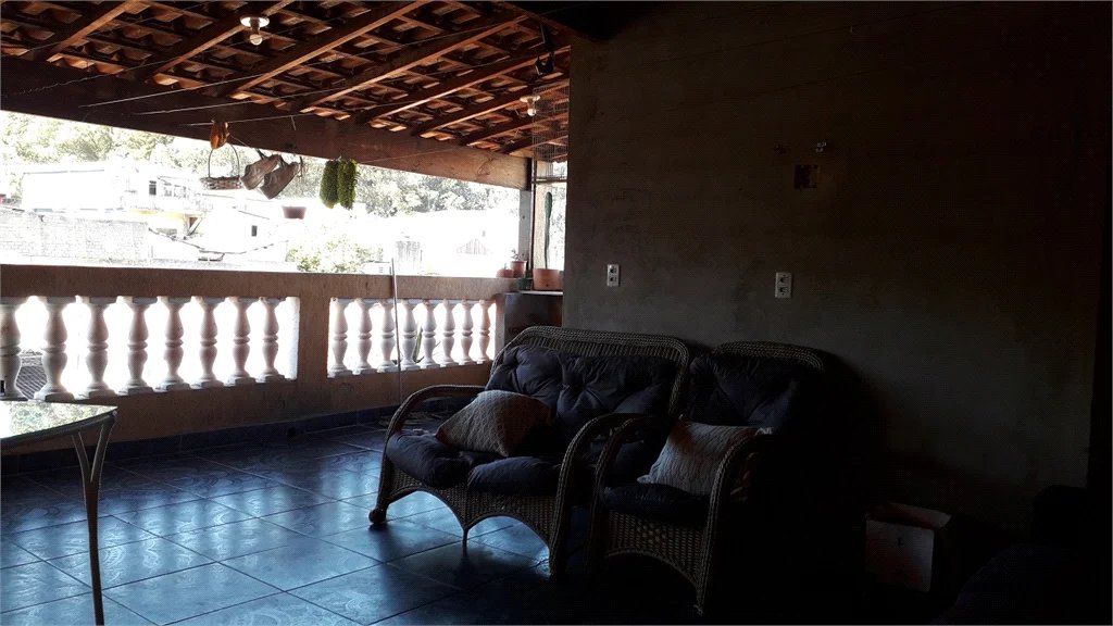 Casa à venda com 5 quartos, sendo 2 suítes,  em Jardim Nadir, São Paulo, SP