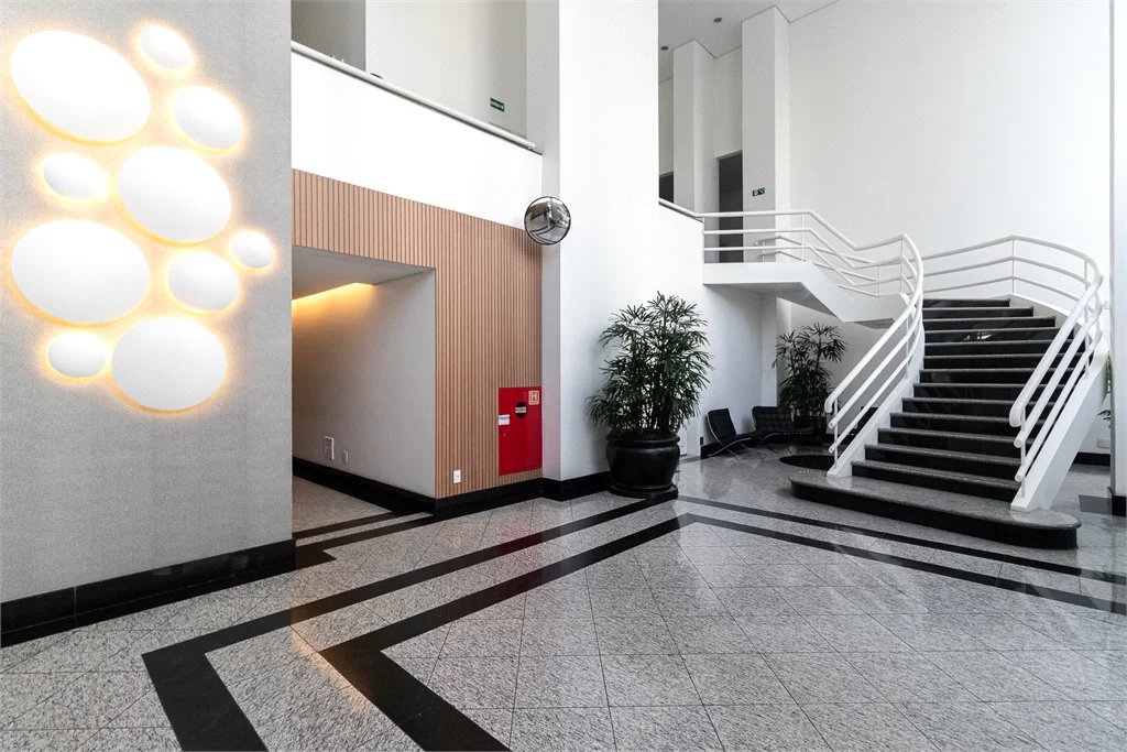 Apartamento à venda ou para alugar com 1 suíte em Pinheiros, São Paulo, SP